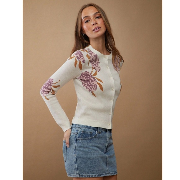 Floral Off White Knit Button Down Cardigan Long Sleeve - Picture 4 of 7